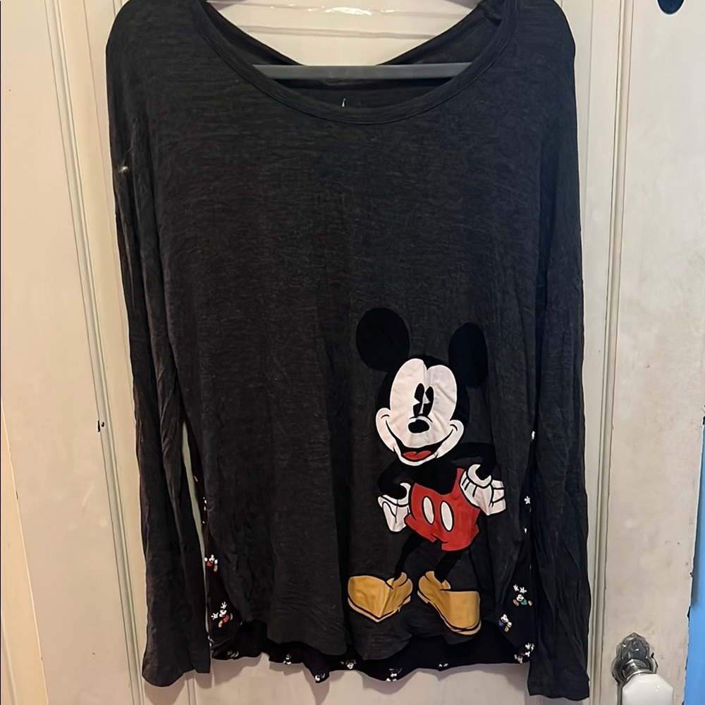 Disney Parks Mickey Mouse Stretchy/Loose Shirt